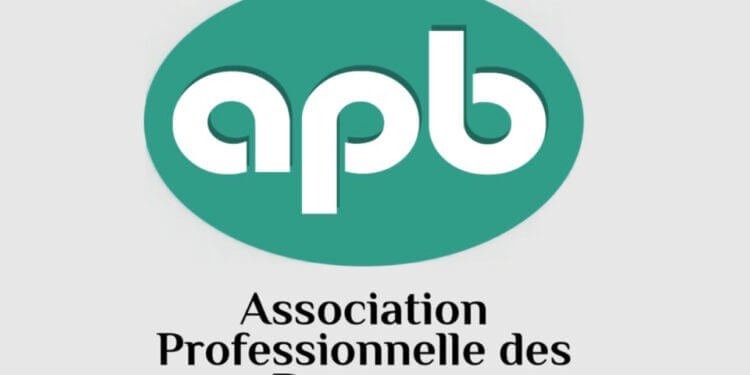 Haiti- Badge expiré : le SYNAPOHA demande à l’APB d’autoriser les policiers à changer leurs chèques