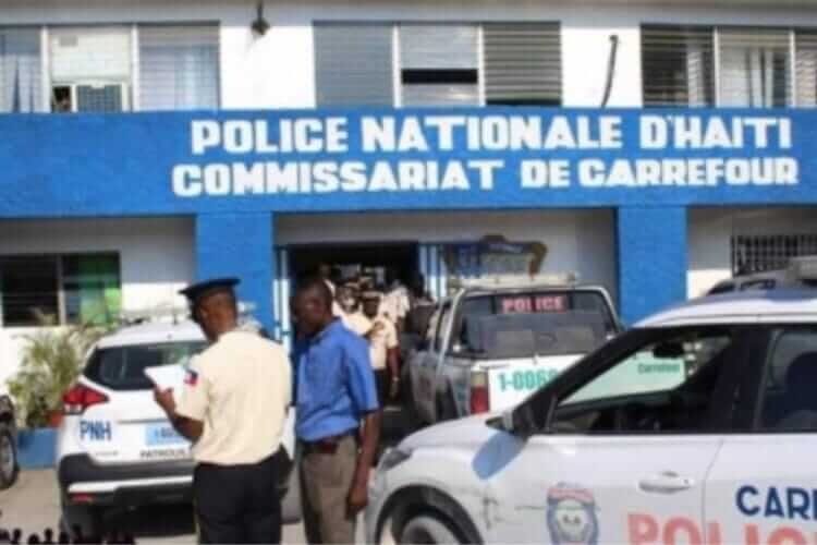 Carrefour : les gangs armés prennent le contrôle du commissariat (OMEGA)