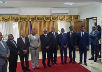 « Mettons-nous au travail », lance Garry Conille installé comme Premier ministre