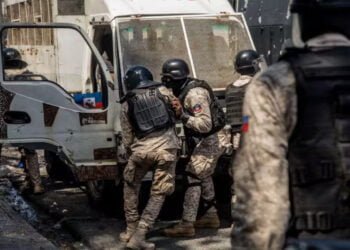 Pris en embuscade, trois policiers tués par des membres du gang de « Barbecue »