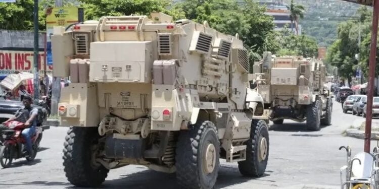 Port-au-Prince un blindé tombe en panne en pleine opération conjointe PNH/Kényans