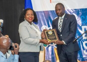 Dialogue social pour le changement : le Ministre du commerce James Monazard s’y engage