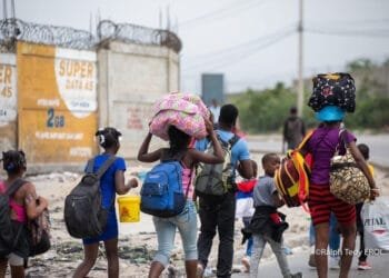 Haïti prise en otage par des gangs, des Conseillers-présidents partent en voyage