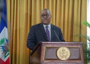 Oubliant sa mission, Garry Conille se met dans la peau d’un Chef d’État