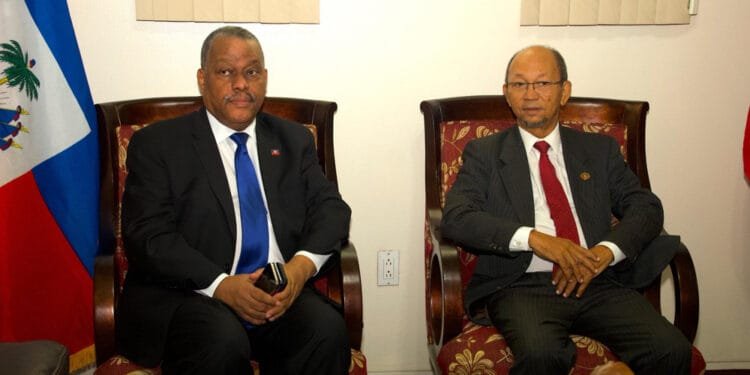 Un Cpt « incompétent »veut Le Départ D’un Premier Ministre « incapable »