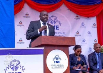 Fne Après Le Gaspillage Des Fonds, Ronald Joseph Essaie De Se Mettre Au Travail