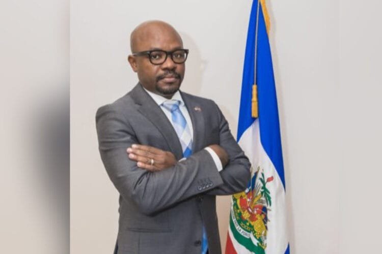 Herwil Gaspard Reste Ministre De La Solidarité, Alors Que La Situation Des Déplacées Reste Inchangée