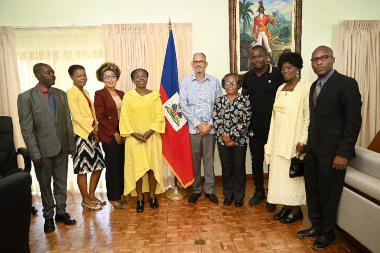 Le Pm Alix Didier Fils Aimé Cherche Encore Ses Repaires Avec Des Rencontres Superflues